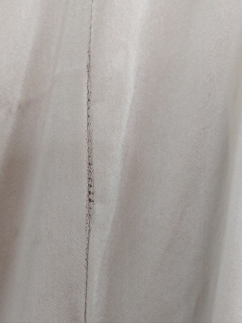 💯 % Silk Button-Front Sleep Wear - Picture 4 of 10